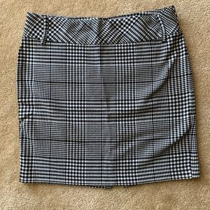 Black & White Houndstooth Skirt